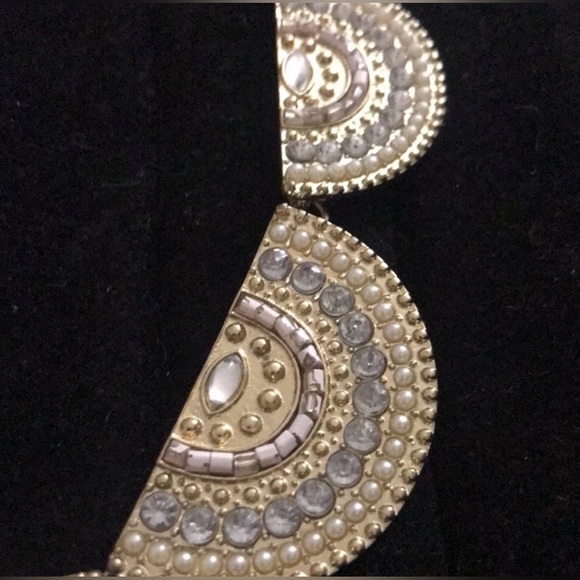 Elegant Art Deco Gold Statement Necklace with crystals and pearls - Picture 4 of 7